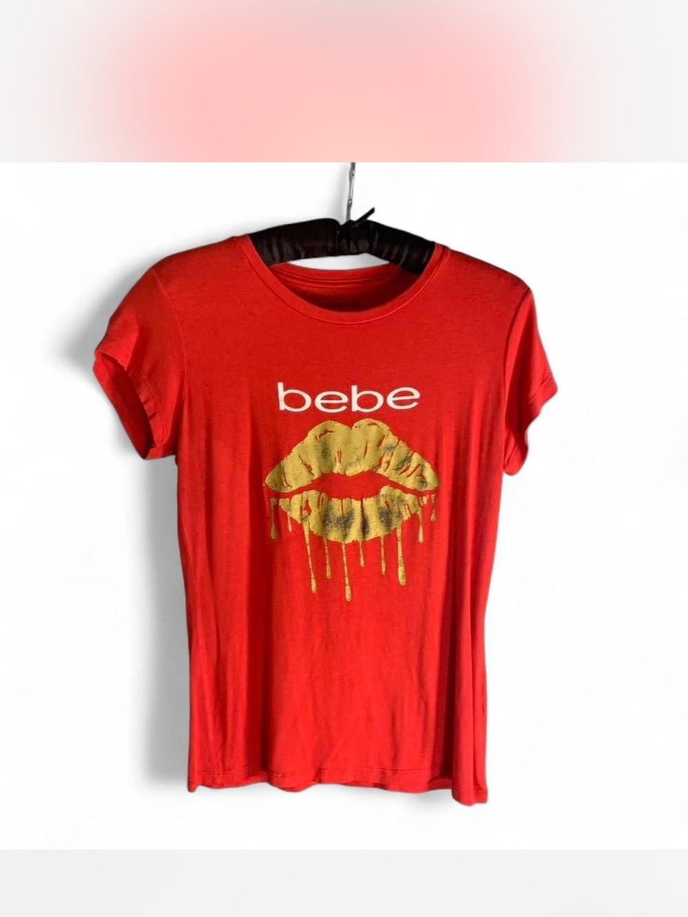 bebe Red-orange Short Sleeve Tee with Gold Lip Graphic size L